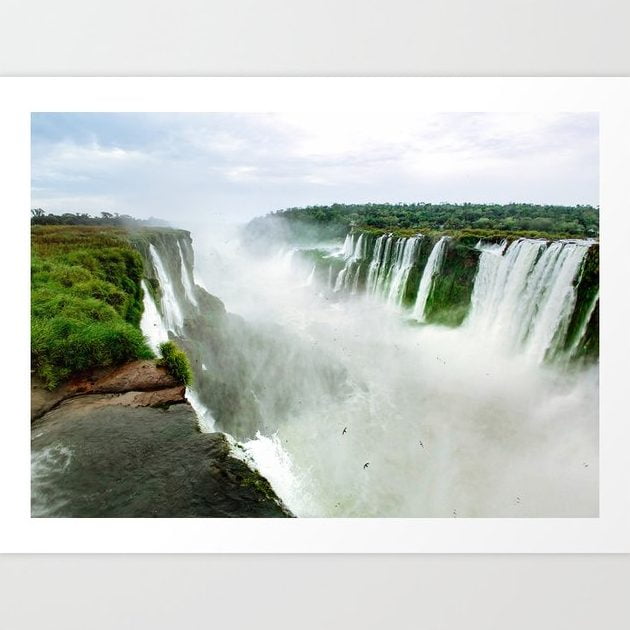 iguazú: Complex of waterfalls in South America. Found on the river of the same name, they span parts of both Argentina and Brazil.